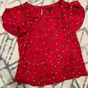 Flutter sleeve red top